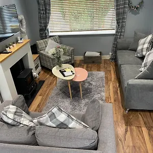 https://large-home-close-to-bhx-nec-jlr-4-double-beds.hotelsin-nottingham.com