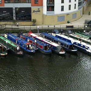 https://luxury-leeds-city-centre-apartment.yorkshirehotels.net