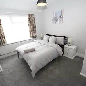 Holiday home The House, Uxbridge