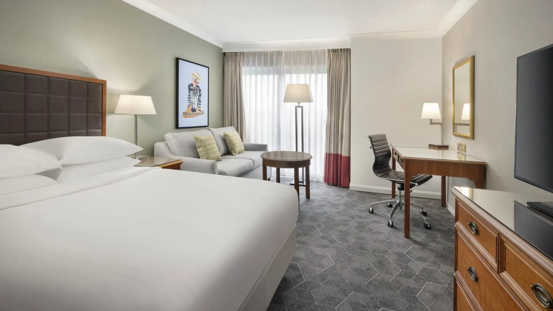 Delta Hotels By Marriott Heathrow Windsor