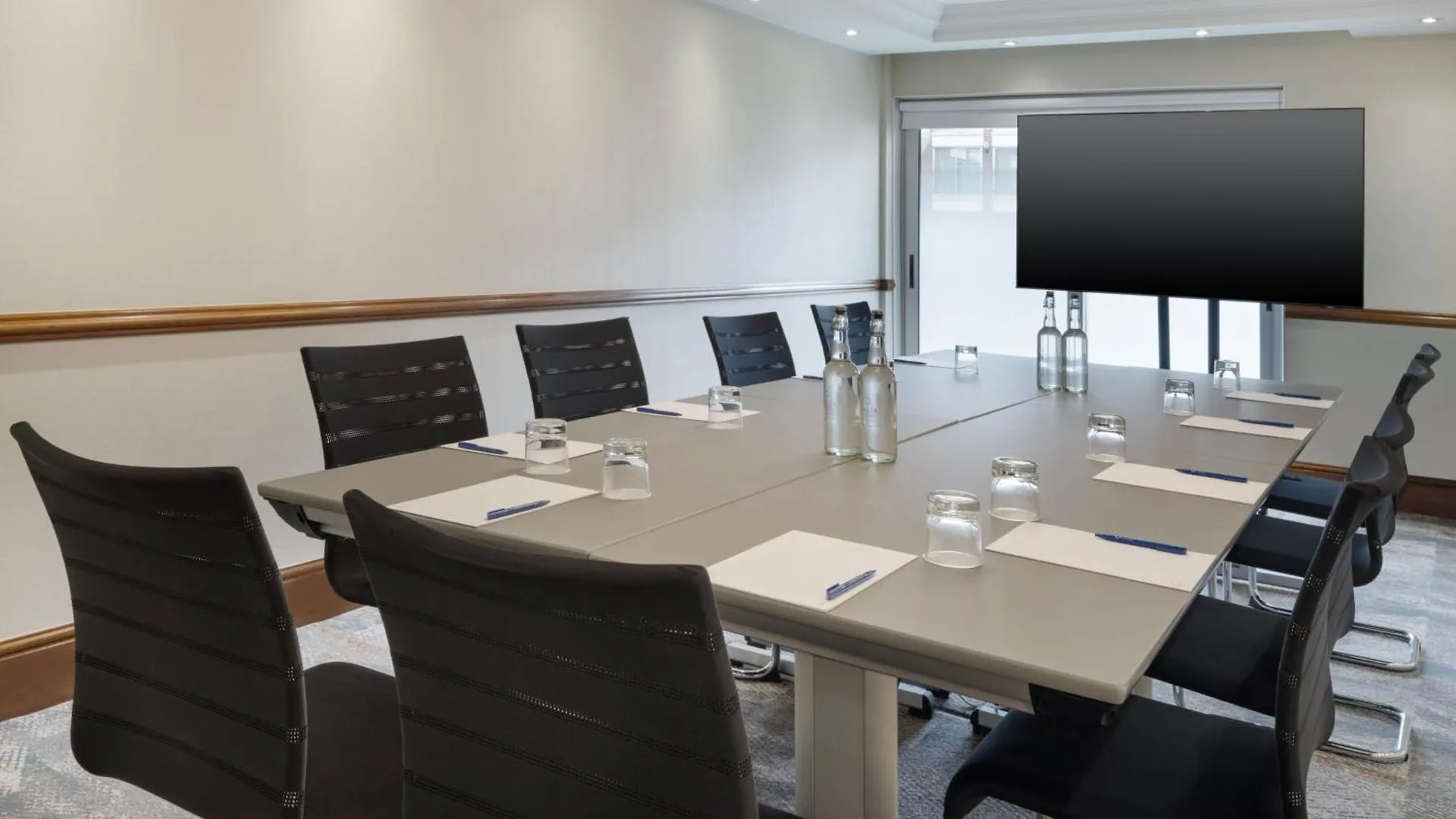 Delta Hotels By Marriott Heathrow Windsor