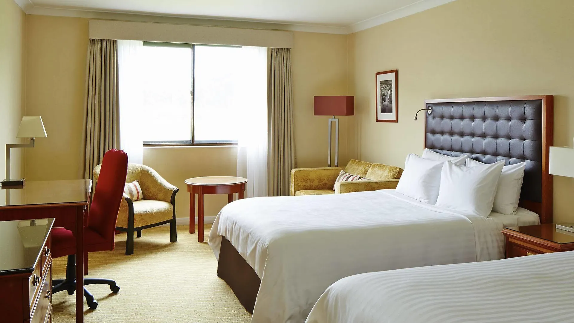 Delta Hotels By Marriott Heathrow Windsor